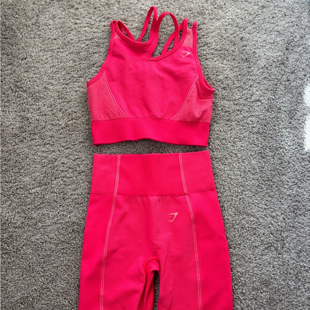 Gymshark Hot Pink Set